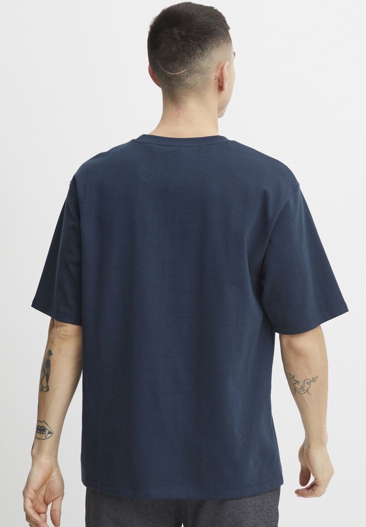 WANDERER T-Shirt - Oversized Fit | Moving Forward from Your Struggles